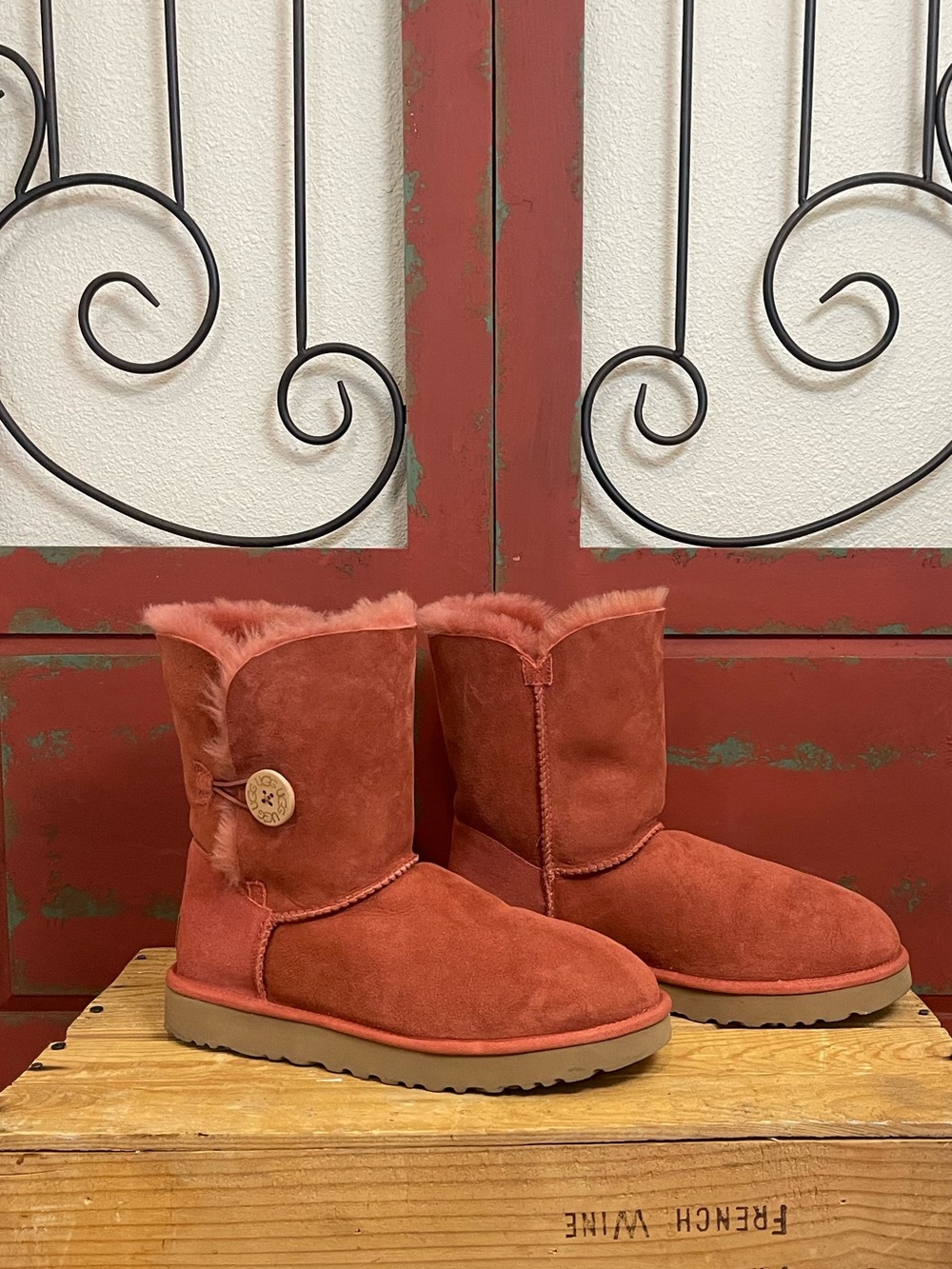 UGG Bailey Button II Suede Boots Terracotta Pink Size 9